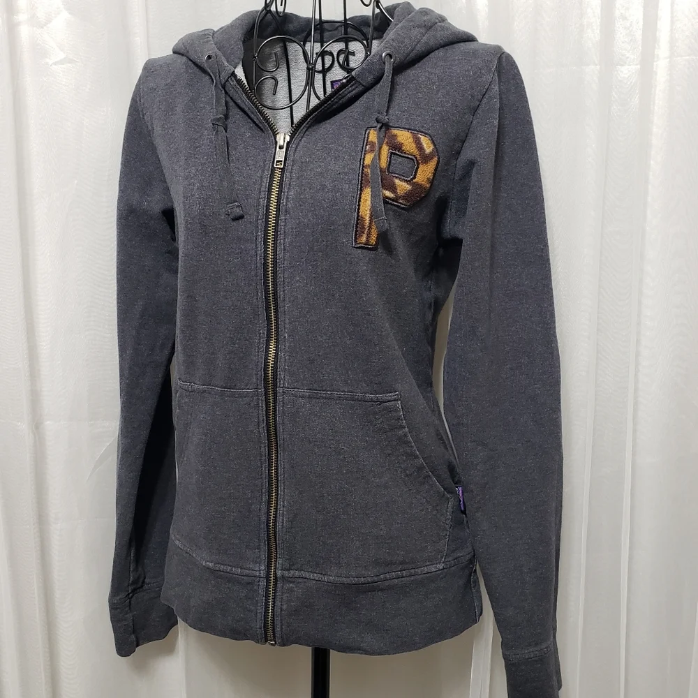 Patagonia Sz XS Letter 'P' Full Zip Hoodie